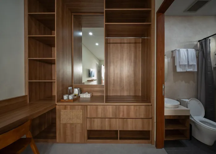 招待所 Sadira Co-living - Seminyak 4*
