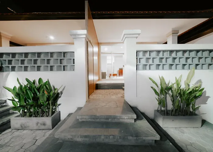 招待所 Sadira Co-living - Seminyak