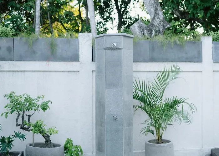 招待所 Sadira Co-living - Seminyak 科洛布坎