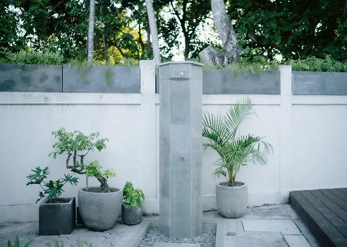 Sadira Co-living - Seminyak 招待所