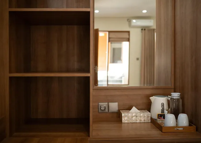 Sadira Co-living - Seminyak 科洛布坎